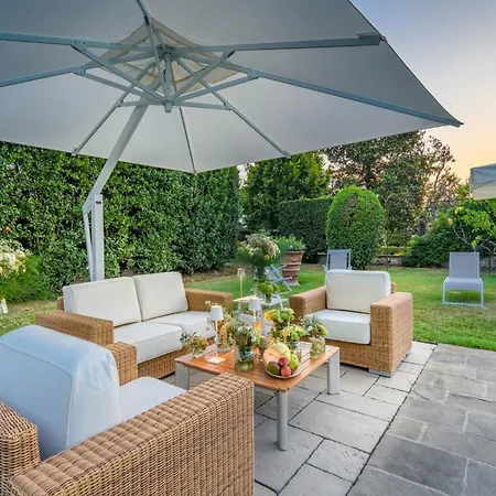 Luxury With Pool In Lucca Capannori