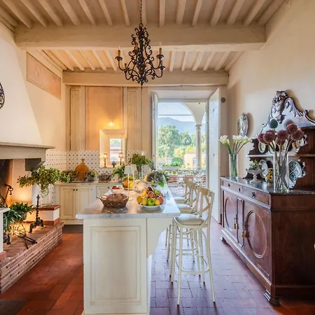 Luxury With Pool In Lucca *