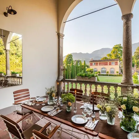 Luxury With Pool In Lucca *