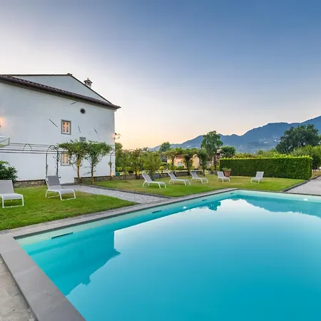 Luxury With Pool In Lucca *
