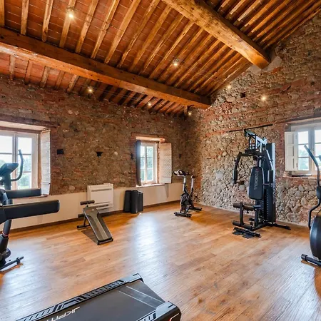 Luxury With Pool In Lucca Villa